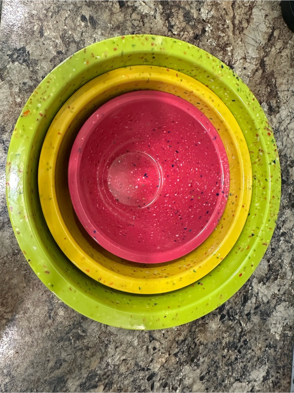 Pre-Owned: Zak! Melamine Confetti  Nesting Mixing Bowls - Green, Yellow, Pink